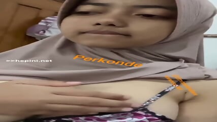 Serly Selvi Colmek Pakai Jilbab