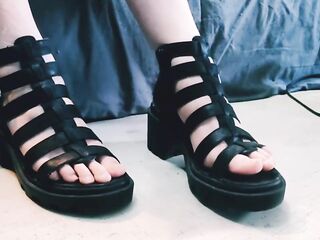 POV At the Feet of a Gothic Dominant-bitch (foot worship, toes, sandals)