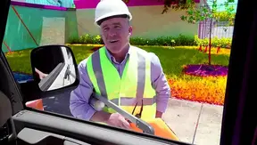 Hard Hat Heat: Ripped Builder Fuels Lust in Steaming Gay Tryst – Amateurs 18+