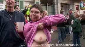 SpringBreakLife Video: Mardi Gras Chicks