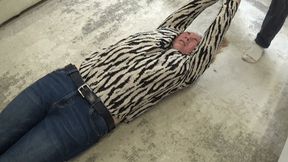 Squashing and stretching my face and cheeks with my belly exposed