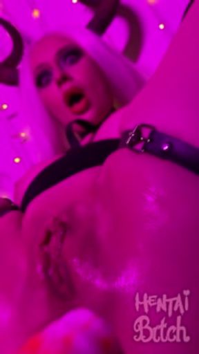 SLUTTY DEMON GIRL LOVES PLAY WITH ANAL
