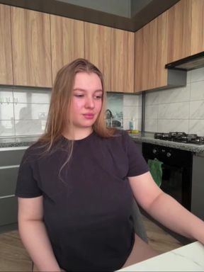 Extreme squirting with secretary jucielussie