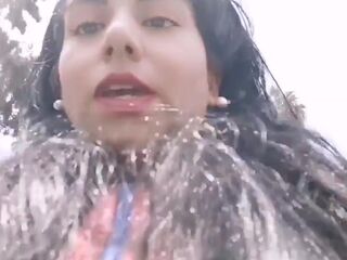 Giantess Débora tease and crush u (Español)