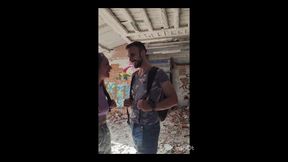 I Fuck My Tinder Date in an Abandoned Place