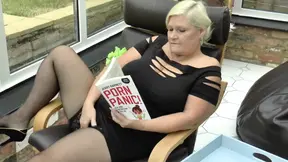 Poolboy Loves His Job Because of Horny Gicks at the Pool