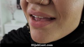 Hijab Stepsis Naudi Nala Asks Her Stepbrother Danny for A $1000 Loan - Hijablust