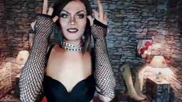 Gothic Trans Model Just Sits in Front of Viewer with No Show