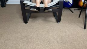 Alice stomps on my head wearing flats (720)