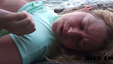 Depois do trabalho a safada - Melissa Alecxander - me chama para me dar o cu na praia