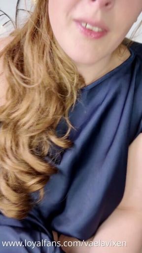 Horny Step-Mom Vaela Vixen Catches You Masturbating