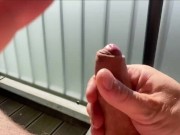 POV: Wichsen in der Sonne mit überraschender Spermaentladung Part 2