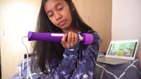 MAGICWAND MASSAGE TURNS TO ORGASM