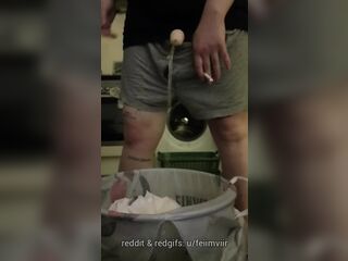 idle void urine in trash can