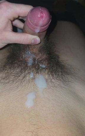 Gay Solo: Uncut young Jerks Cums