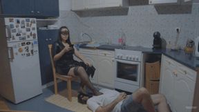 The Living Footrest (wmv)