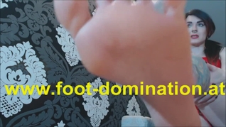 stomping fetish hussy