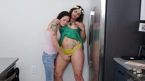 gt1) two naked girls monica sexxxton and paisley flowers, go down on each other, do a girly 69 then start tribbing (aka scissoring)