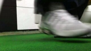 Nike Shox Nz  O tenis mais gostoso para masturbacao