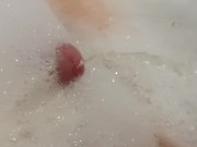 Pissing in a bathtub with foam