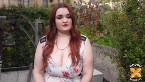 Amandine, Nice Girl, Wants to Get Fucked by Two Dicks
