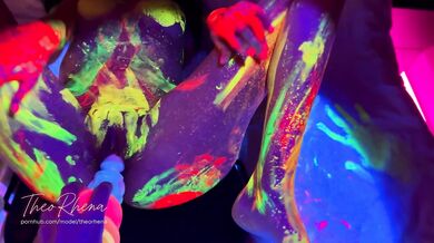 Neon glow hardcore sex on the bed with fluorescent savage