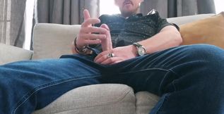Dirty talking for a massive cumshot