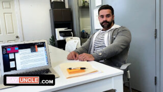 Blowjob, Masturbation, Cumshot, Handjob, Bareback, Büro – die amerikanischen Amateure Manuel Skye und Teddy Torres mit dem großen Schwanz ficken anal