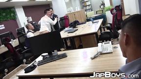 ”After a hard day at work Reach & Gal are fucking & cumming in a foursome”