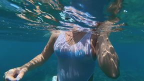 Big Ass Beauty Kayci Kaylani Nude Underwater Diving and Masturbation