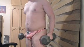 slutty patriot lifts weights on cam