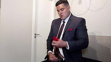 YURI GAÚCHO - BIG BOSS CUMSHOT VALENTINE'S DAY