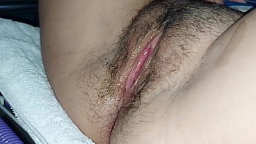 Me follo a mi Hermanastra Blanca cuando viene de visita del Extranjero