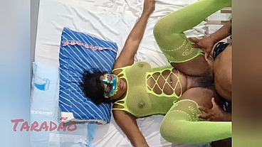 Rabo e Buceta gulosa da preta ( carnaval 2025 )
