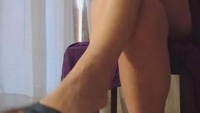 incrocio gambe e dangling primo piano