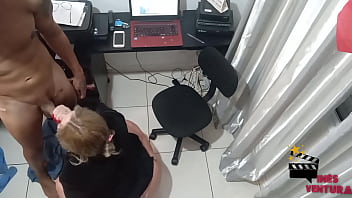 Foda de secretaria e gravada camera escondida