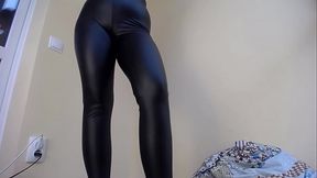 WORSHIP LEGS IN LEATHER