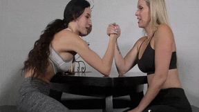 Courtney vs Ama: Arm Wrestle wmv