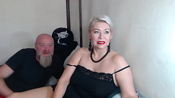 Beautiful mature bitch with big tits sucks dick in a private show))