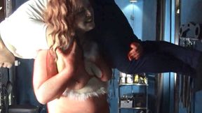 The one with the Xmas Dream - A Xmas LIFT AND CARRY SHOW by Lifting Queen Carmen