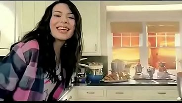 Miranda Cosgrove - Raining Sunshine