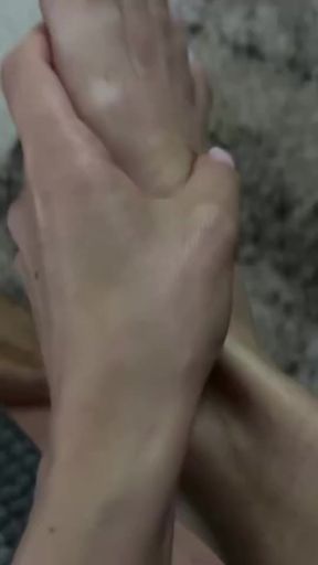 foot massage with a lotion (looking for my sugar daddy)