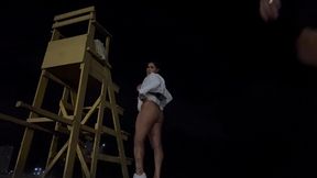 fomos procurar aventura na praia e transamos na base do salva - vidas... sera que fomos flagrados?