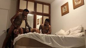 anao chamou seu amigo para dividir sua amiga os dois comer ela junto que gostosa isso sim e amigo