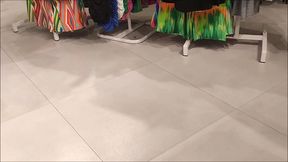 i did it again, new diaper s pee in a fitting room