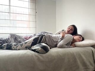 Morning Sex Between Lesbos