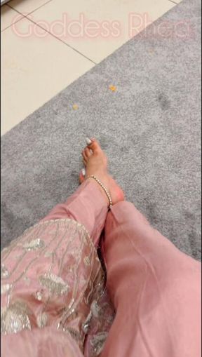 Secret Admiration at My Feet – Roleplay Part I