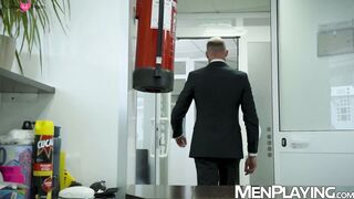 Coworkers Guillaume Wayne and Malek Tobias ass breed in toilet