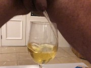 Meando en una copa