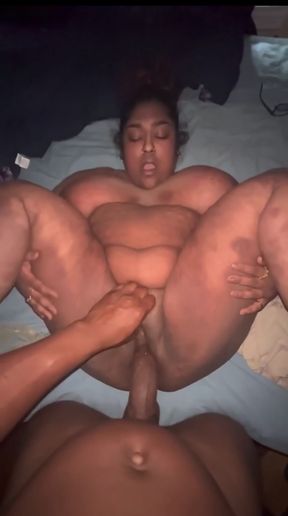 Homemade teen with big tits gets a cumshot from her boyfriend